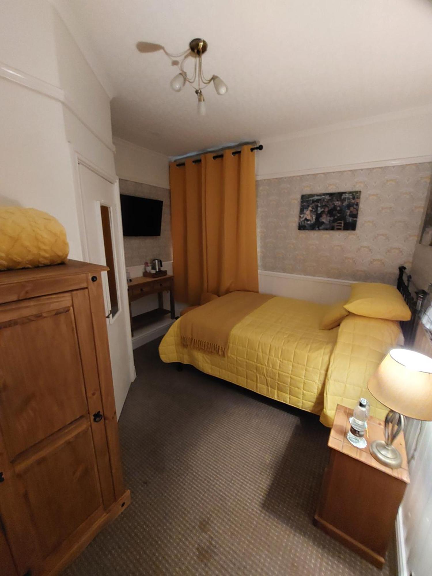 Westfield House 3* Blackpool