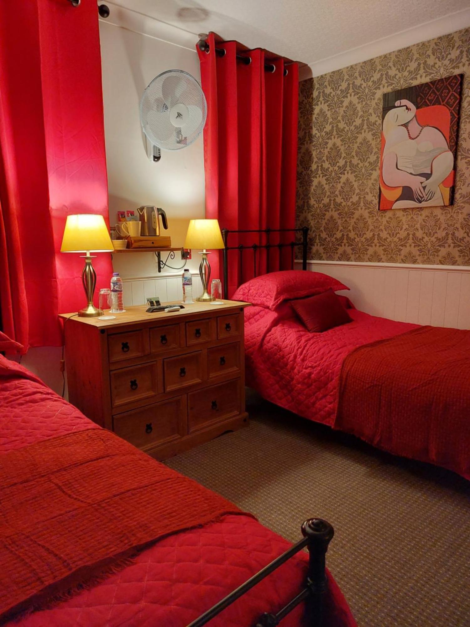 Westfield House 3* Блэкпул